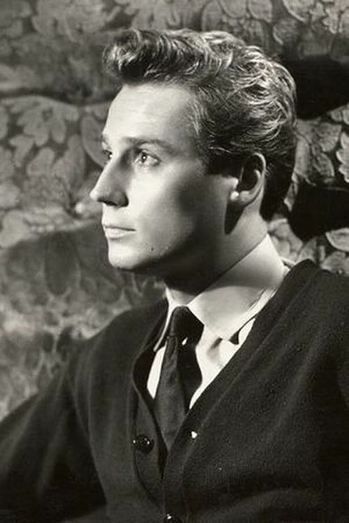 Gabriel Cattand backdrop