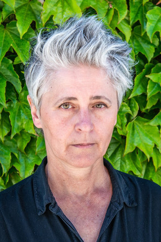 Monika Načeva backdrop