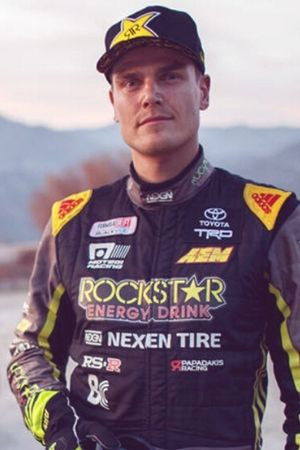 Fredric Aasbø backdrop