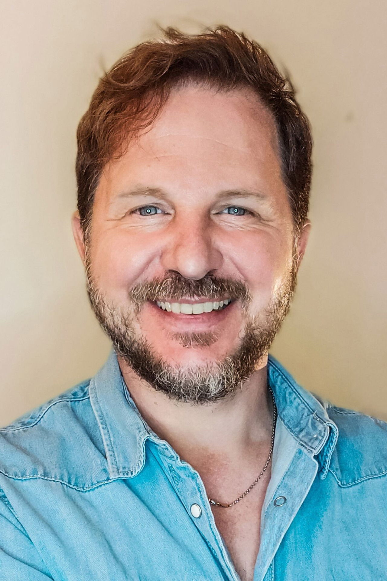 Alexios Kotsoris backdrop