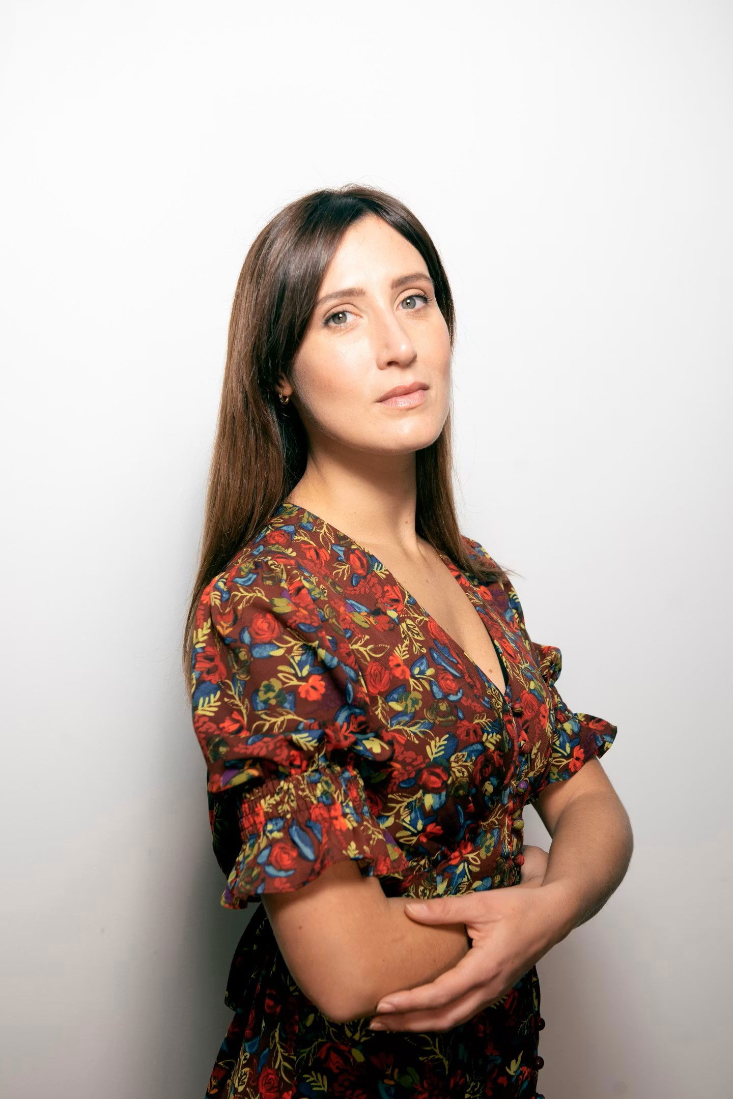 Serena De Sario backdrop