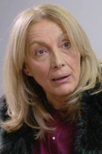 Laura Rekhviashvili backdrop