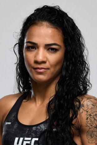 Viviane Araújo backdrop