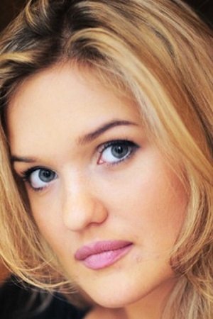 Daniella Selicka backdrop