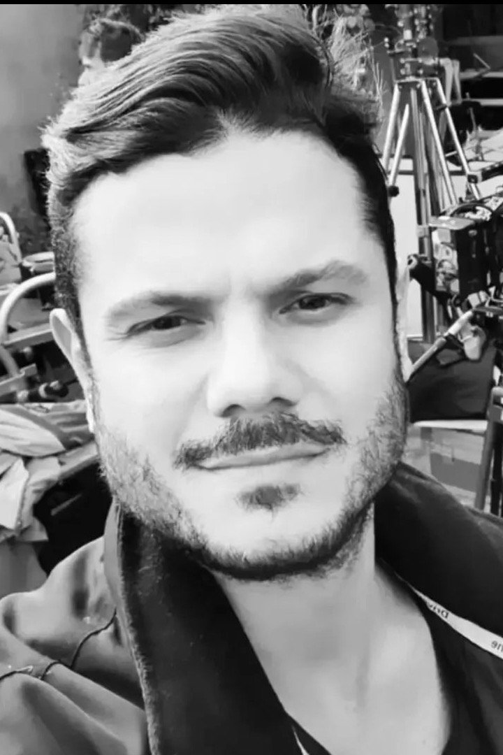 Rodrigo Cesar backdrop