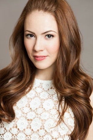 Caitlin Geier backdrop