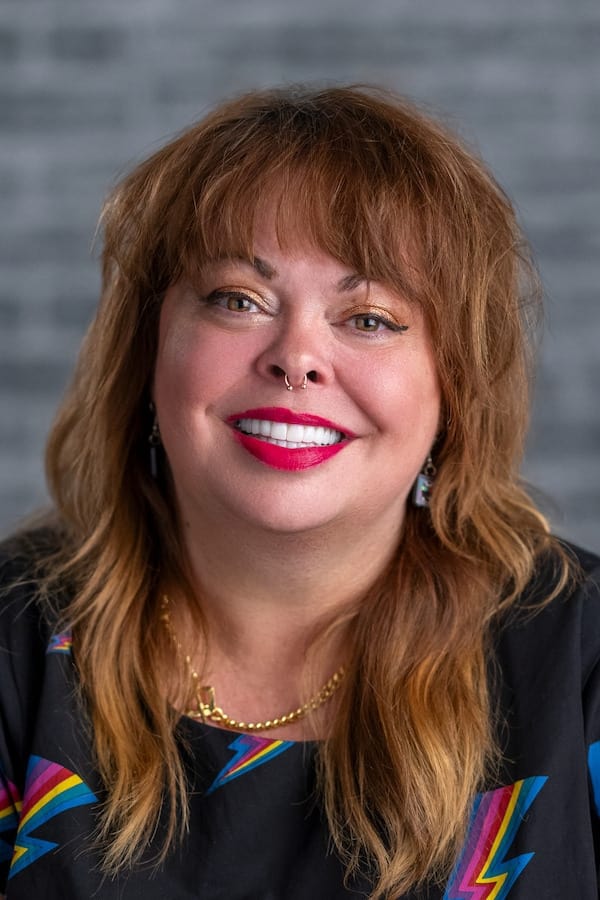 Deanna Thompson backdrop