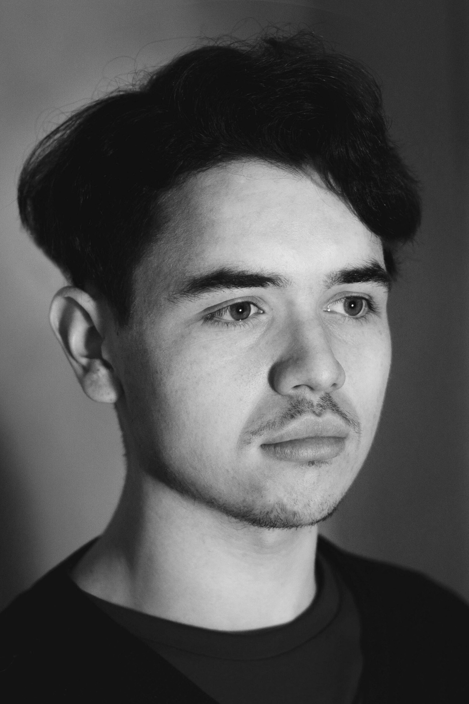 Lukas Hausenblas backdrop