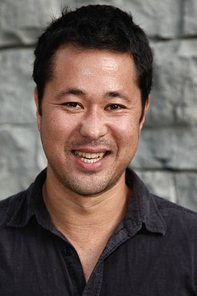 Mio Adilman backdrop