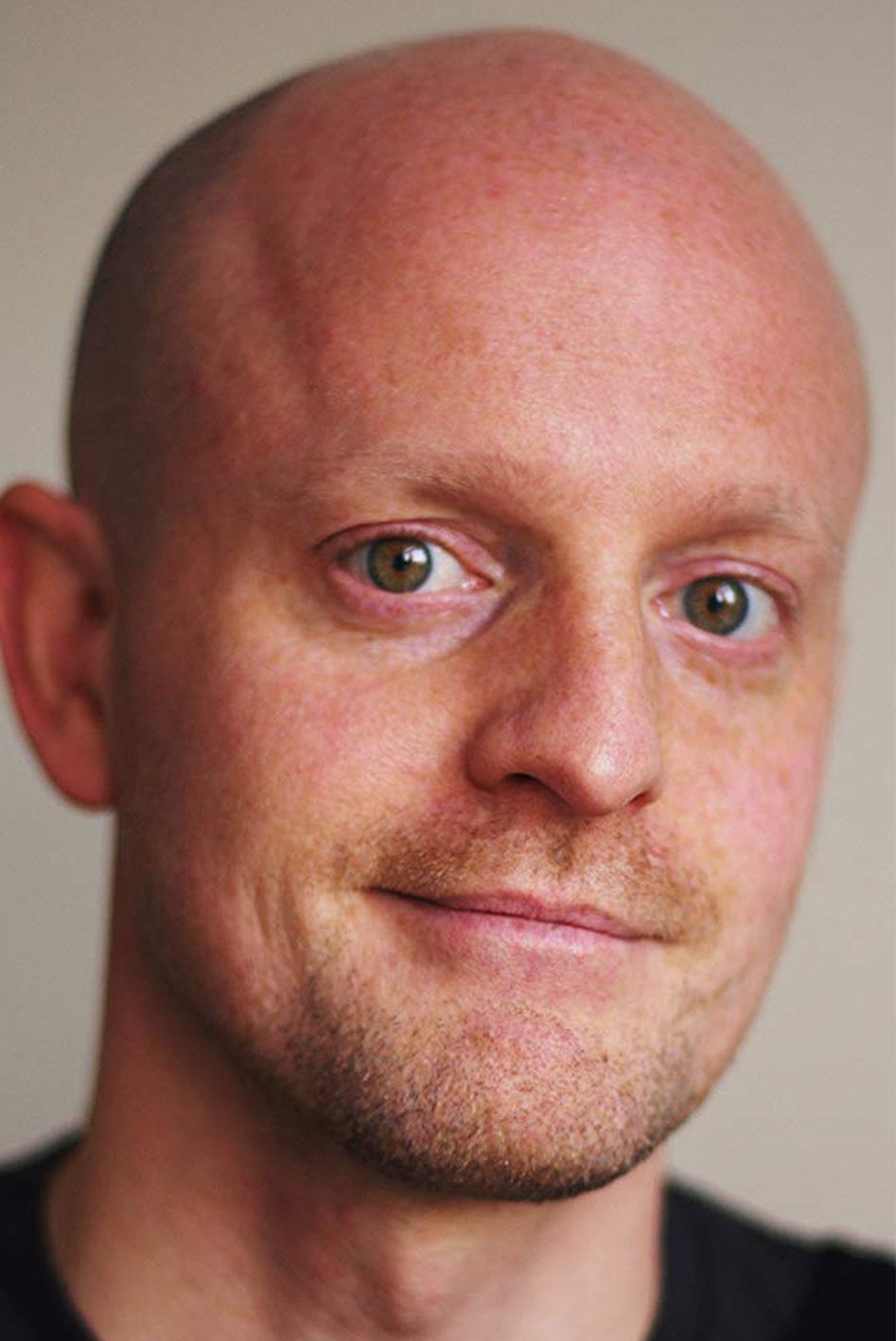 Jean-Paul Lucasson backdrop