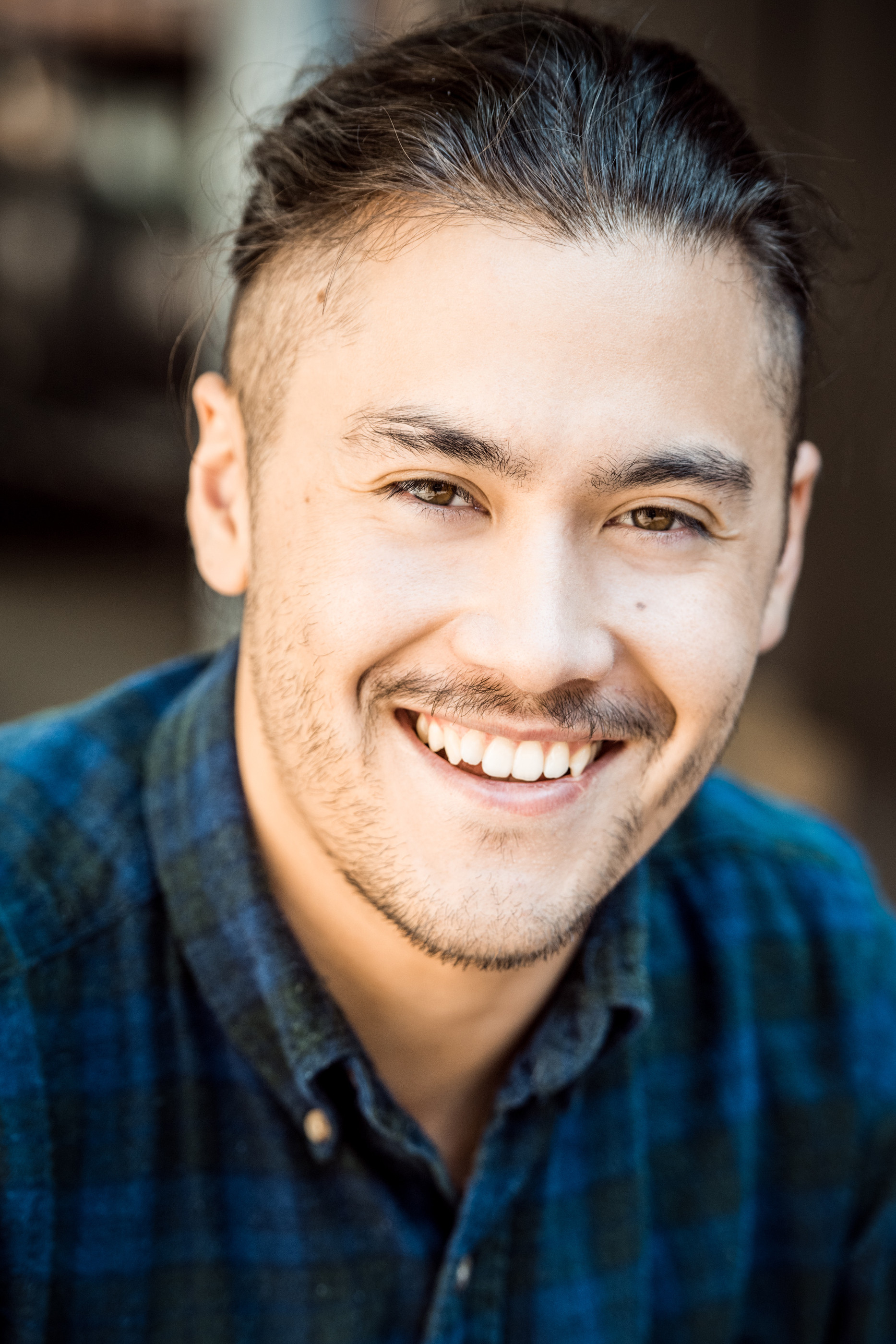 Etienne Lou backdrop