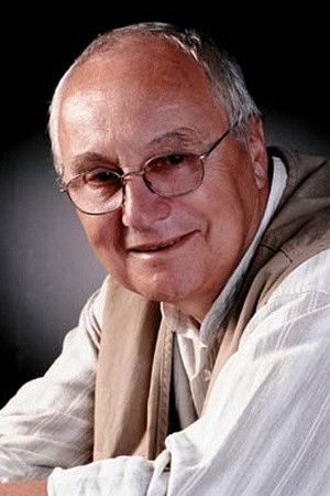 Maciej Małek backdrop