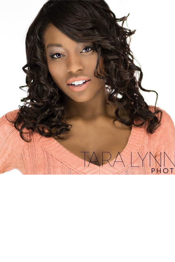 Maxine Eloi backdrop