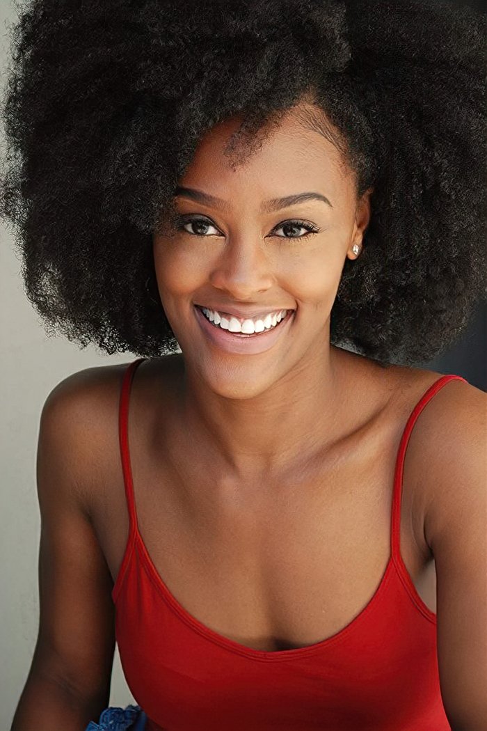 Taylor Leigh Edwards backdrop