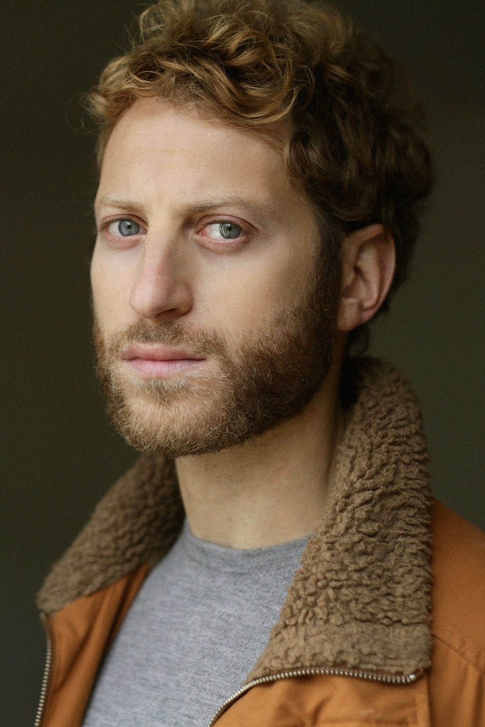 Samuel Brafman-Moutier → Samuël Brafman-Mutier backdrop