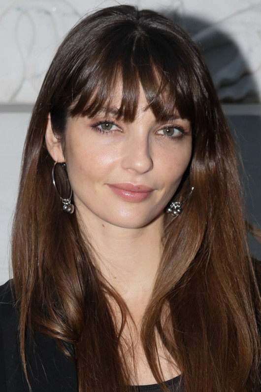 Annabelle Belmondo backdrop