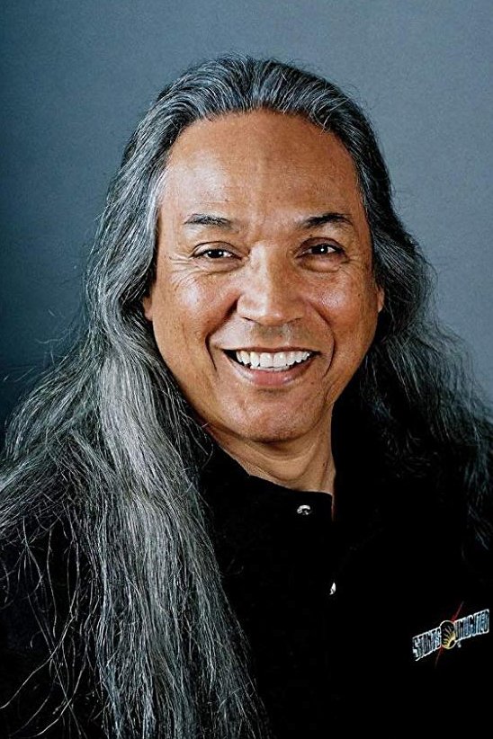 Henry Kingi backdrop