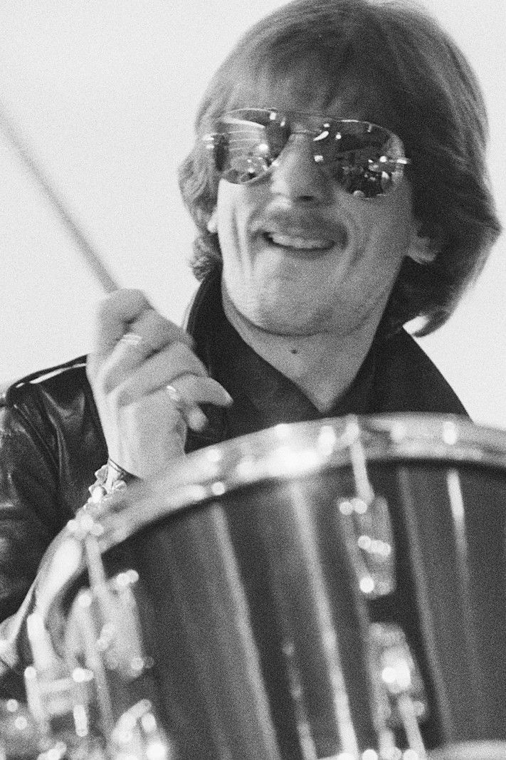 Dave Holland backdrop