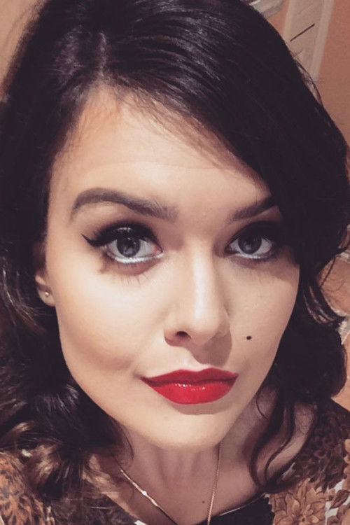 Eleanor Pettet backdrop