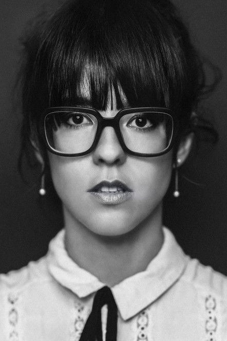 Véronique Grenier backdrop