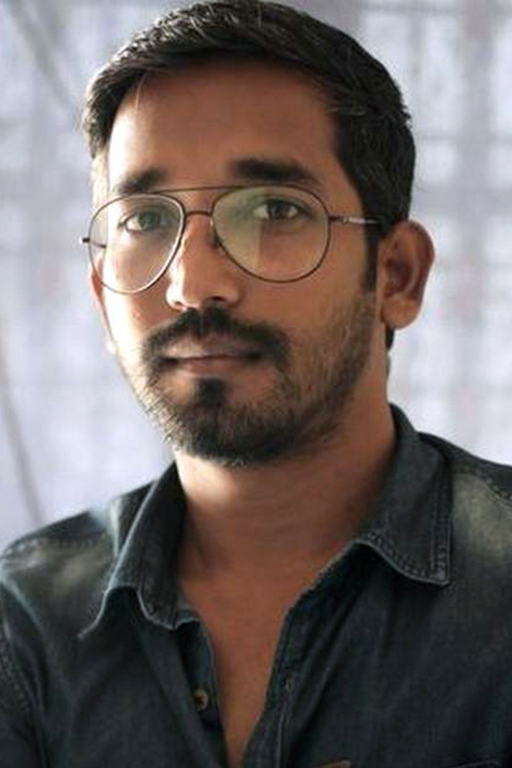 Rupak Ronaldson backdrop