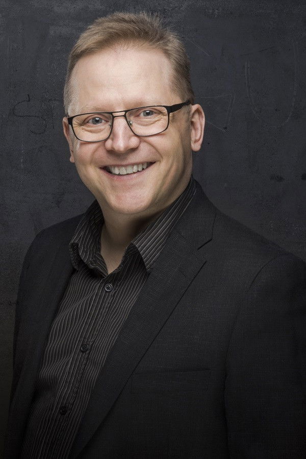 Jorma Reinilä backdrop