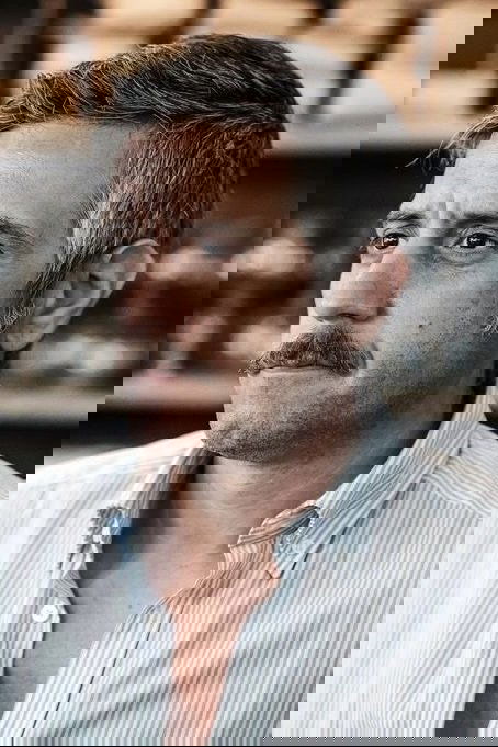 Andrea Venditti backdrop