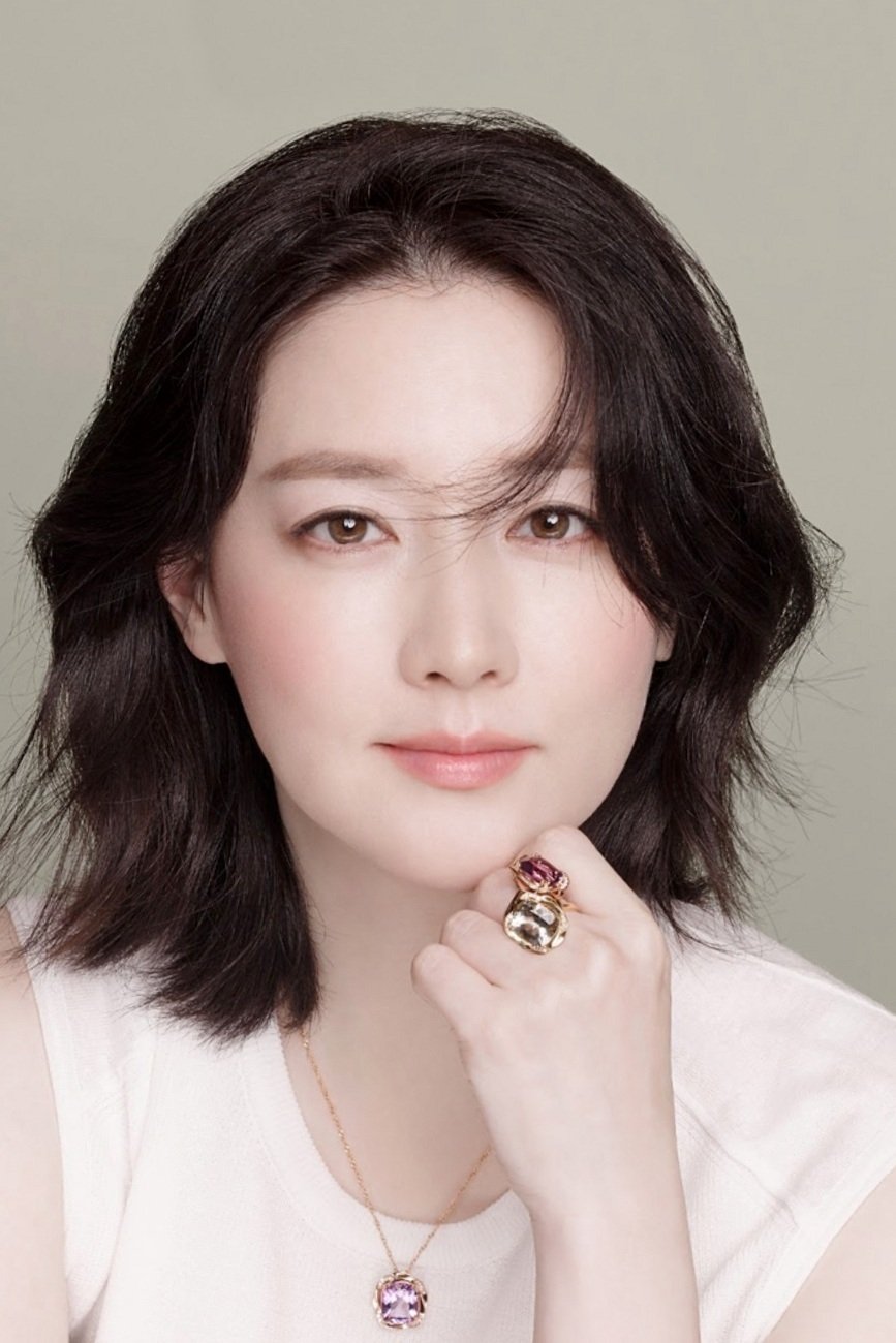 Lee Young-ae backdrop