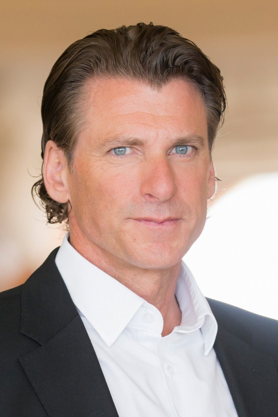 Herbert Ulrich: Herber Ulrik backdrop