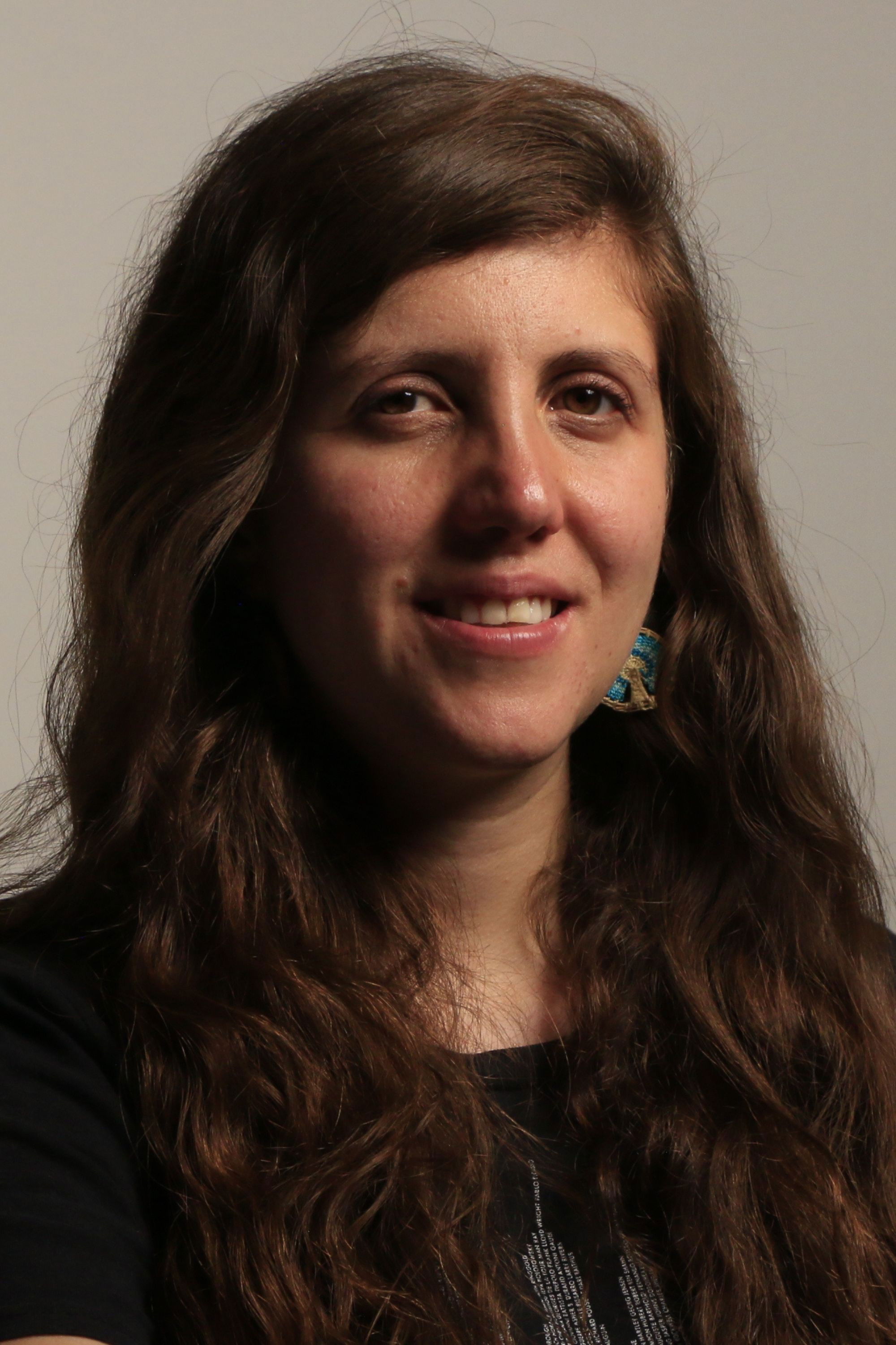 Claudia Ruiz Capdevielle backdrop