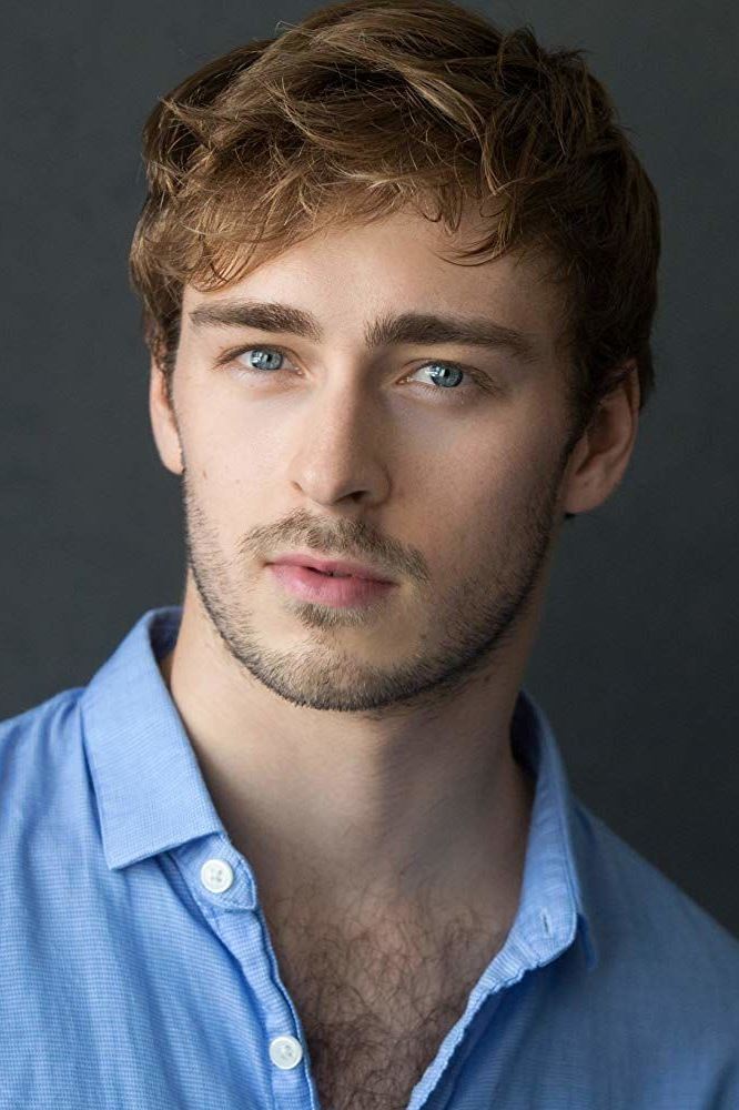 Ossian Perret backdrop