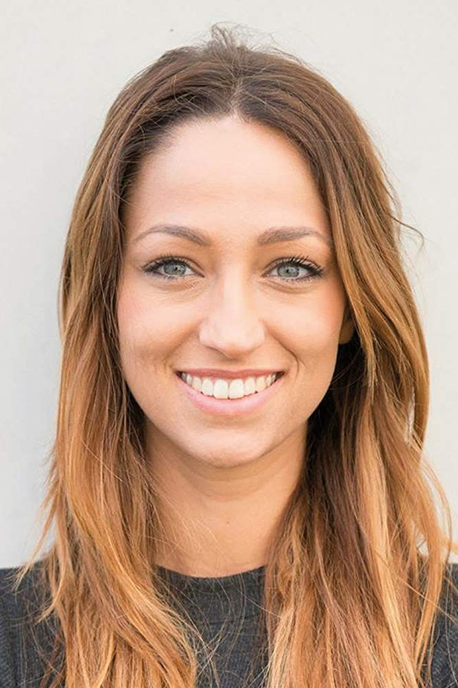 Vildan Cirpan backdrop