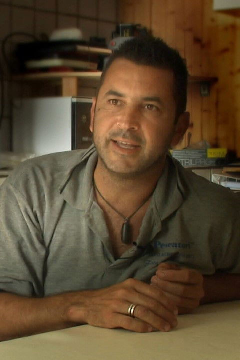 Francesco Mengoni backdrop