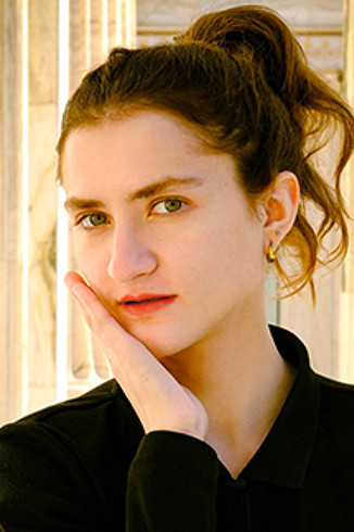 Io Latousaki backdrop