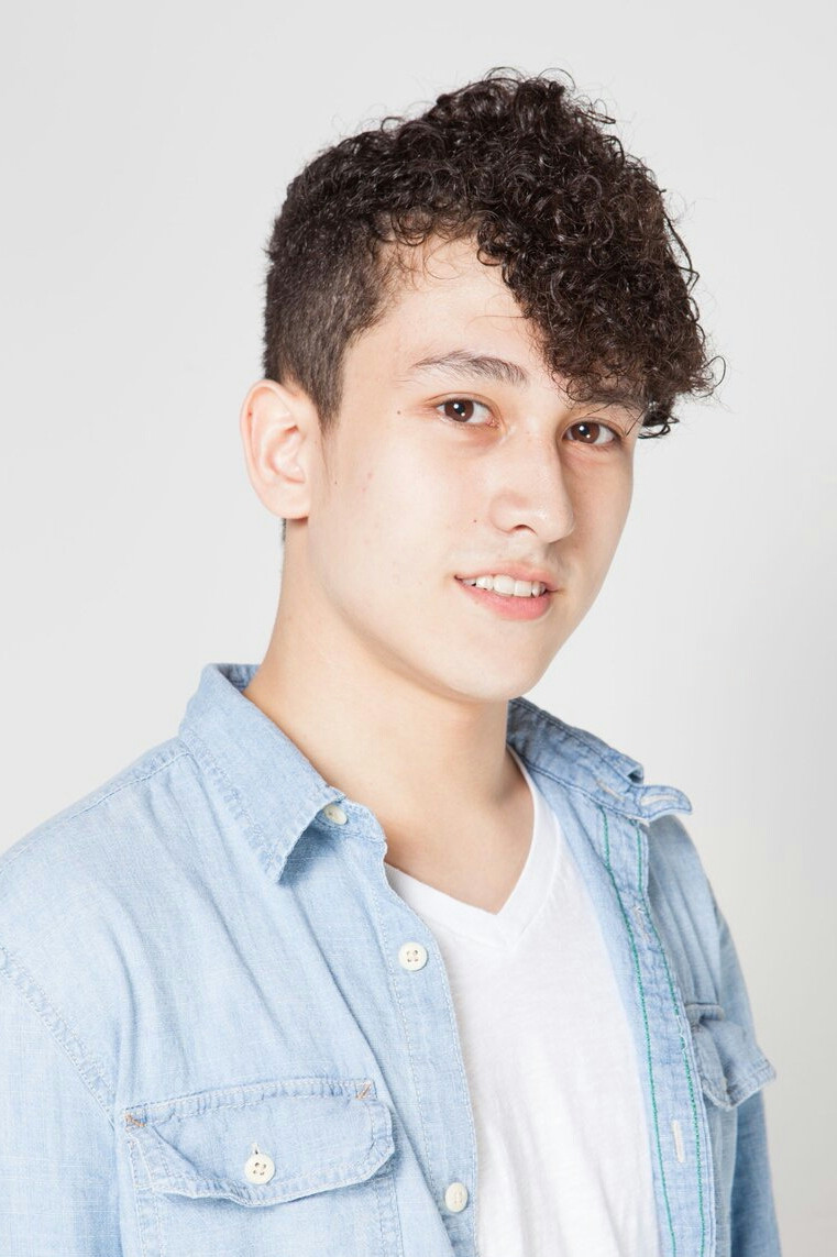 Shogo Batori backdrop