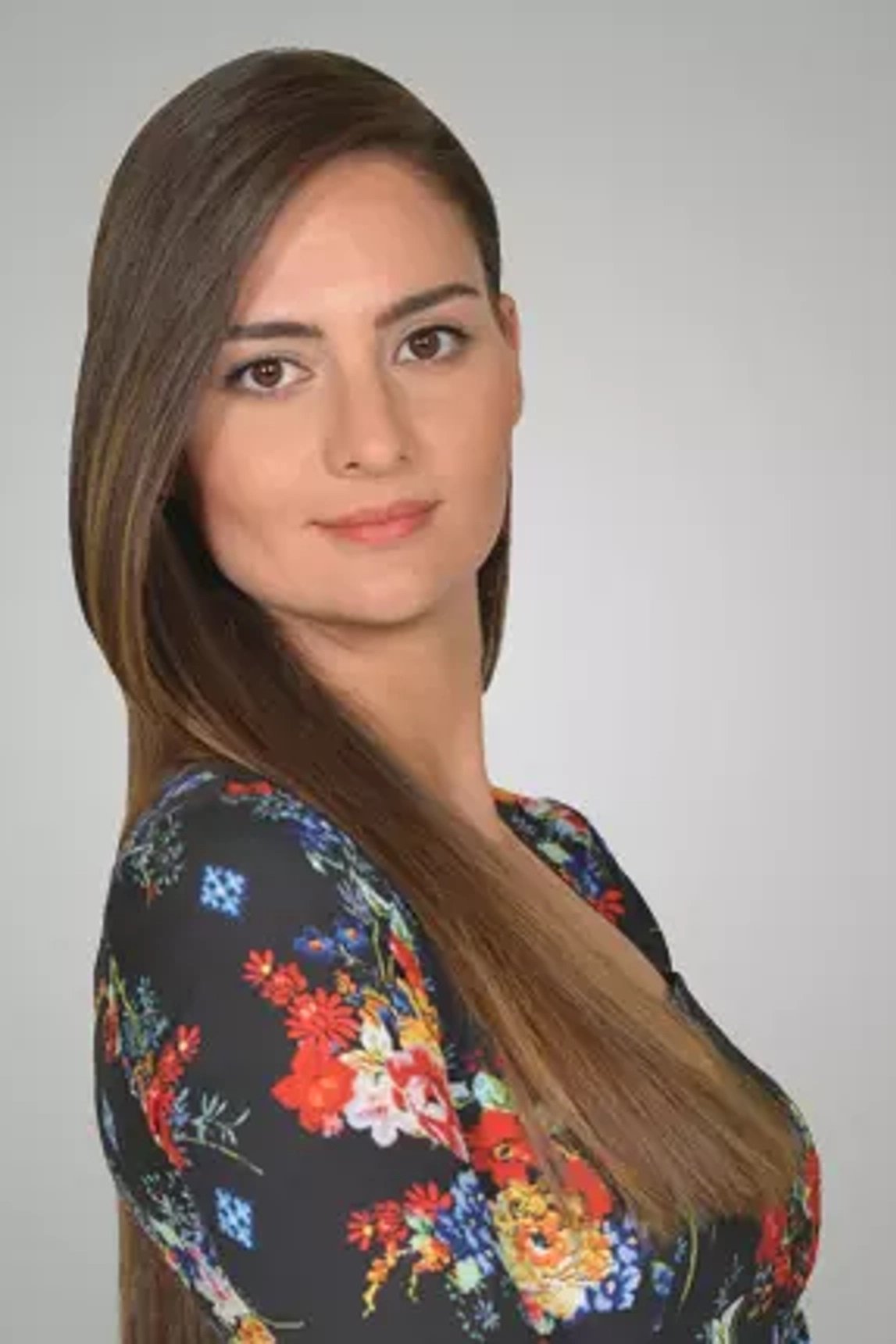 Duygu Keser backdrop