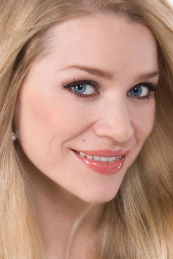 Hanna Norman backdrop