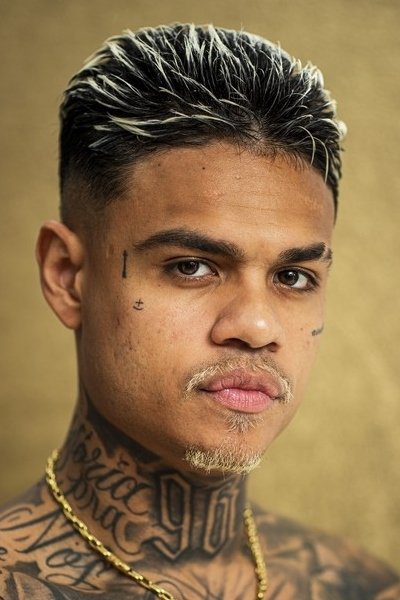 MC Cabelinho backdrop