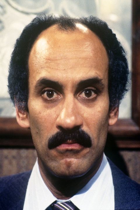 Stefan Kalipha backdrop