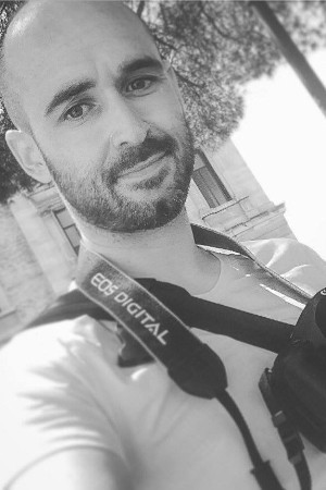 Roberto Galar Egüen backdrop