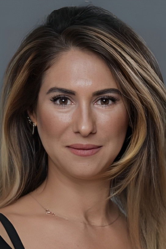 Yeşim Alıç backdrop