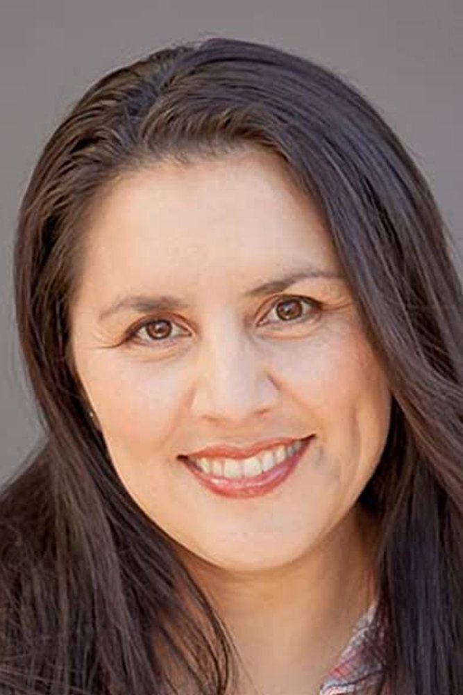 Jennifer Bobiwash backdrop