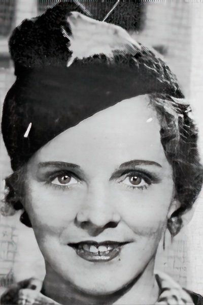 Madeleine Suffel backdrop