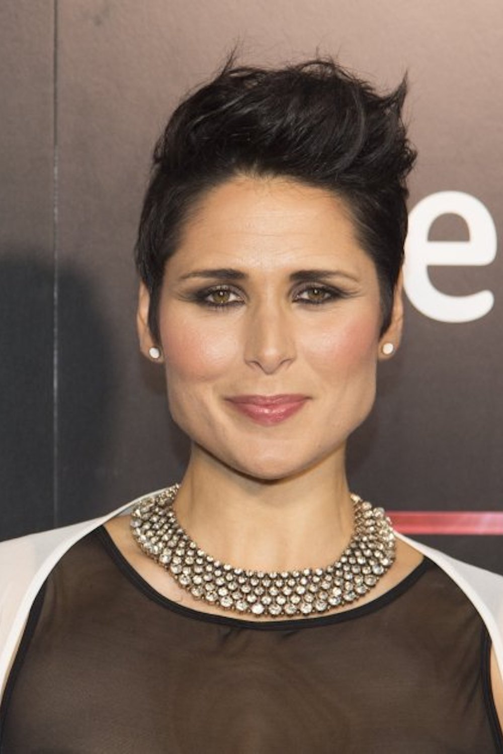 Rosa López backdrop