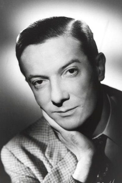 Louis Salou backdrop