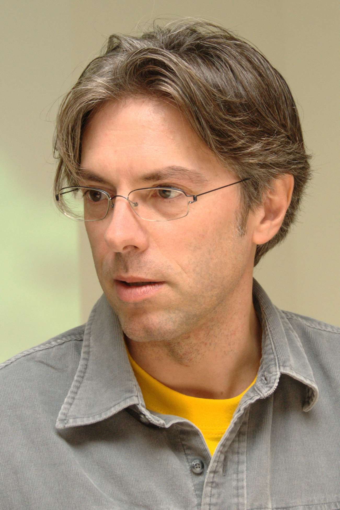 Leo Ortolani backdrop