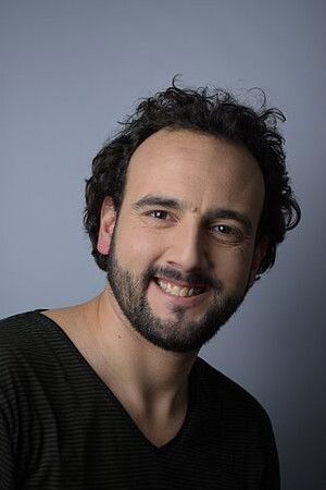 Leonardo Cortellazzi backdrop