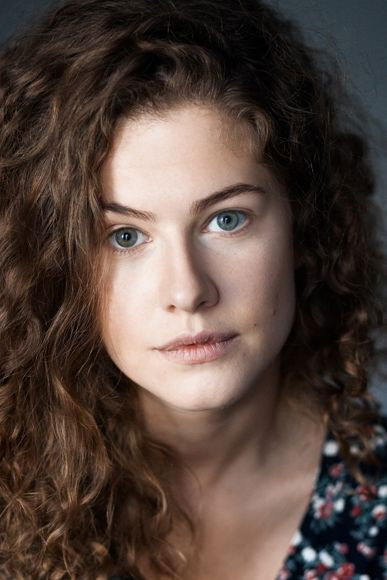 Daria Leheida backdrop