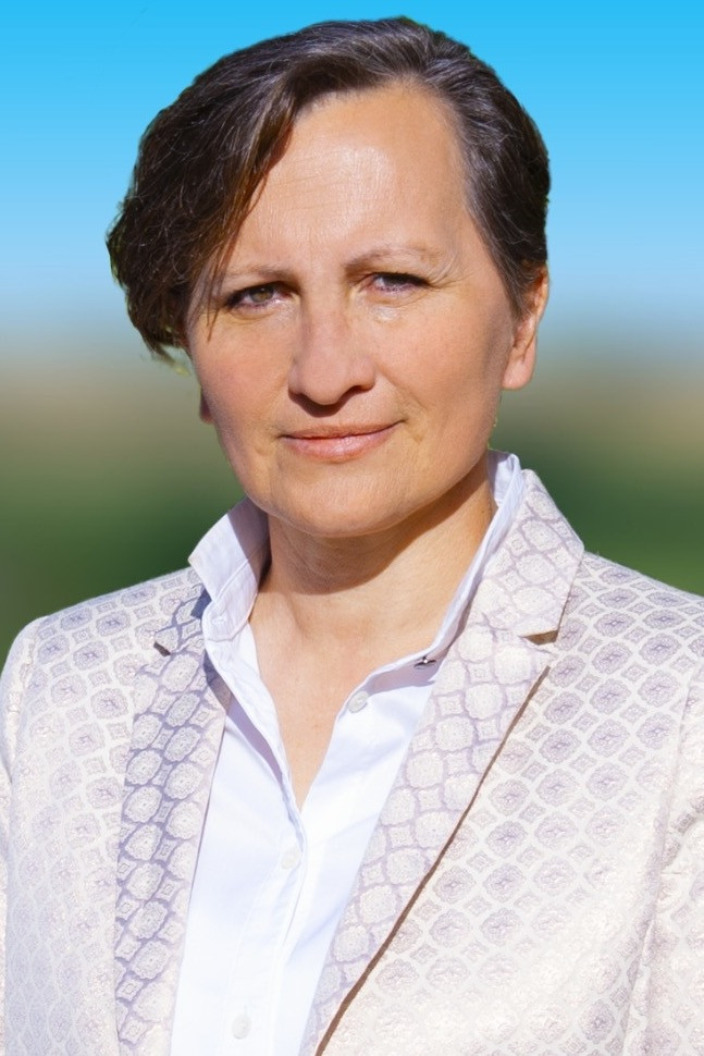 Laurence Vanceunebrock-Mialon backdrop