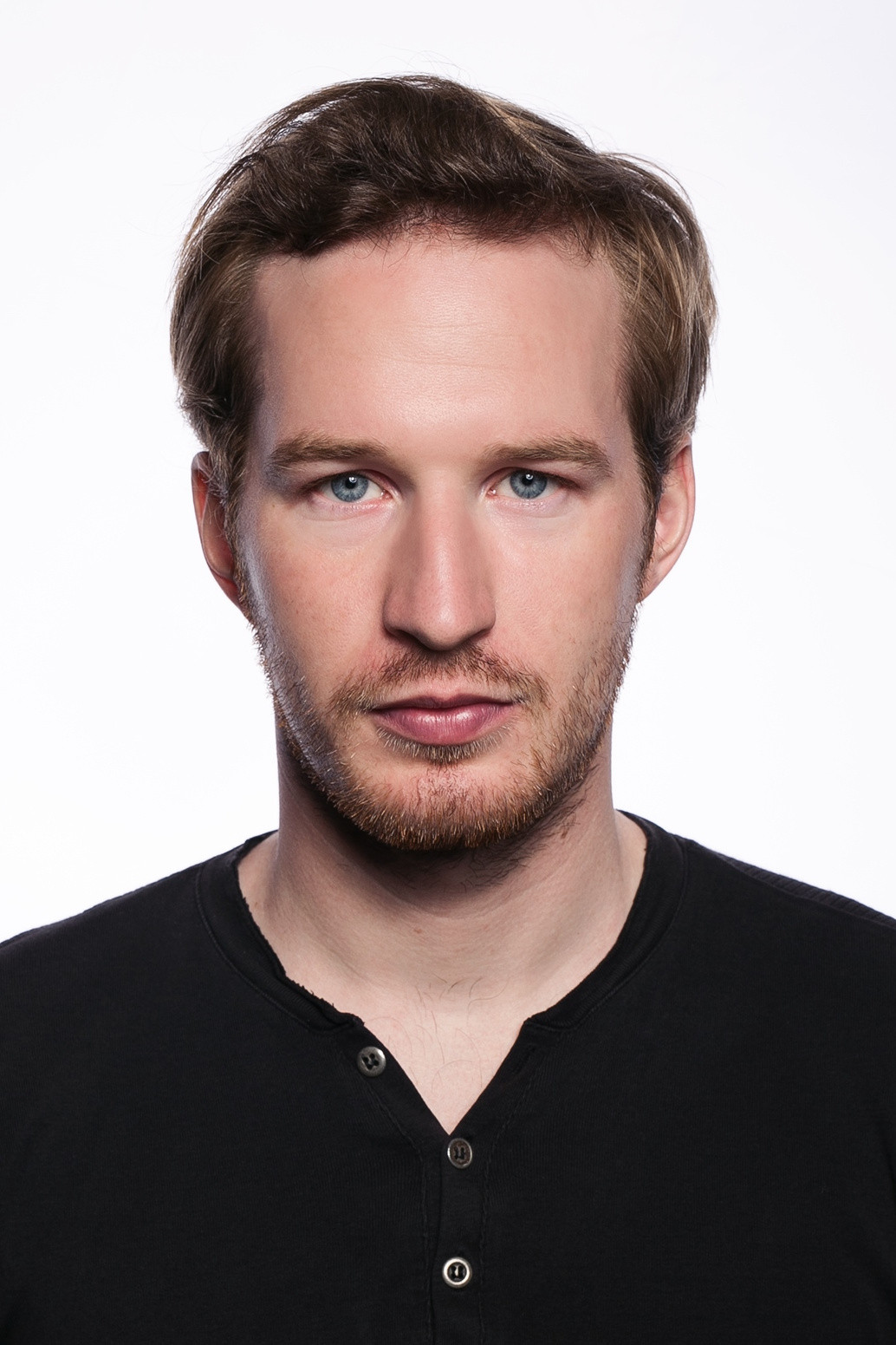 Roman Poláčik backdrop